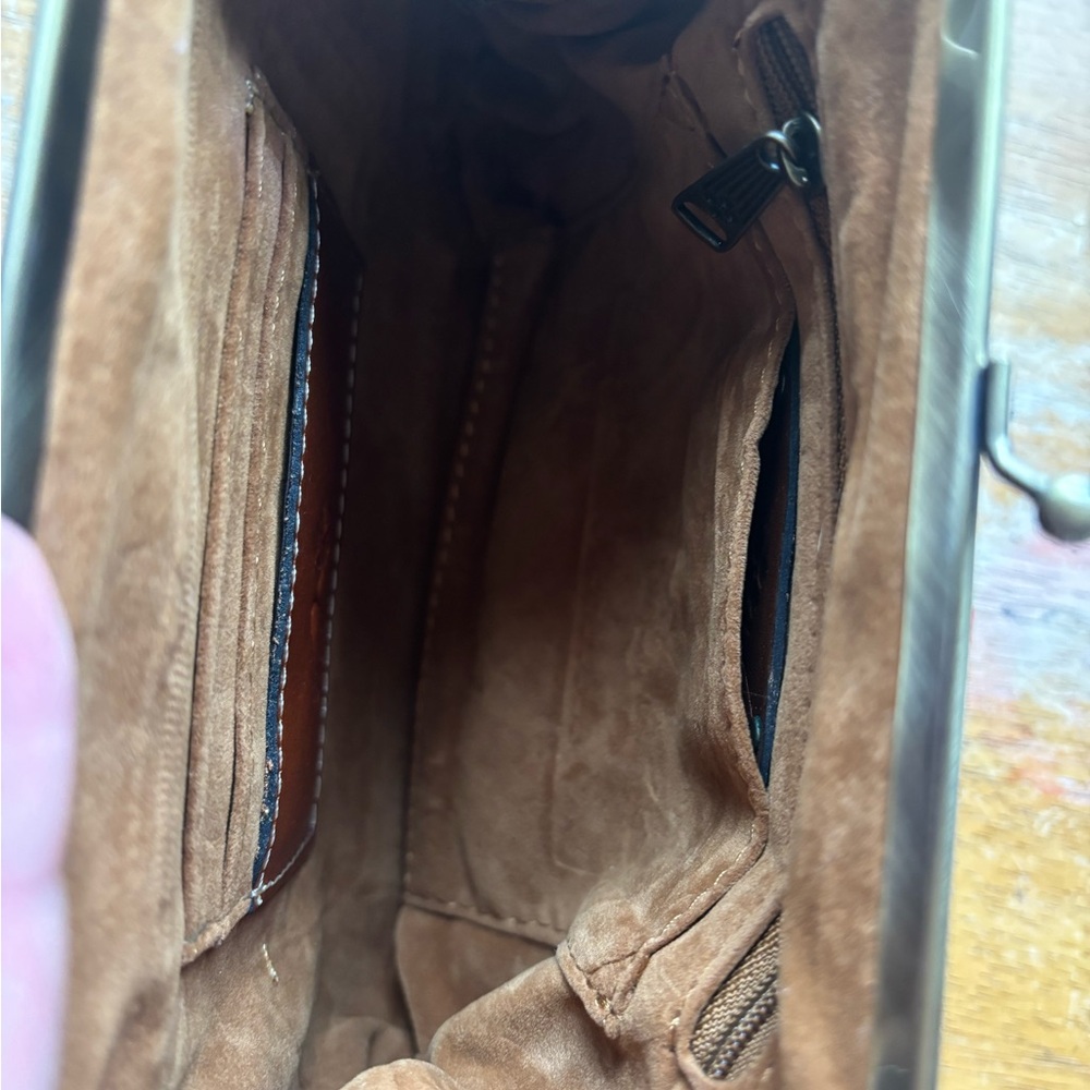 Patricia Nash Tan Leather Wristlet - Picture 7 of 9